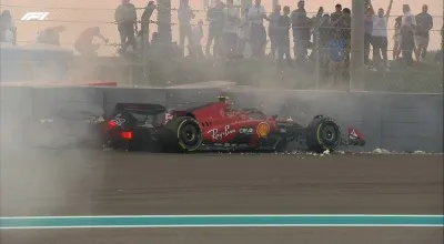 Hatalmas Ferrari-becsapódás az Abu-Dzabi Nagydíj második edzésén! (videó)