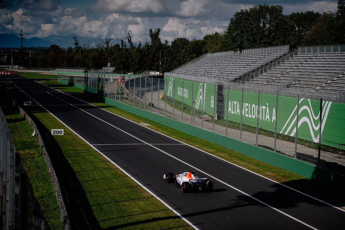  és  - Hazavágta az időjárás a Pirelli második monzai tesztnapját