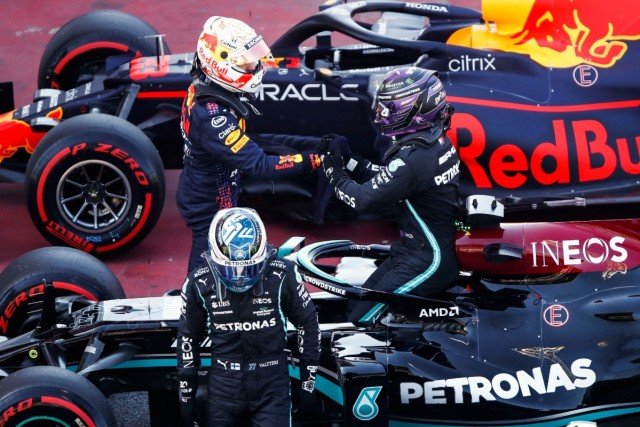  és  - Ellentmondásos kijelentést tett Lewis Hamilton a 2021-es F1-szezonról!