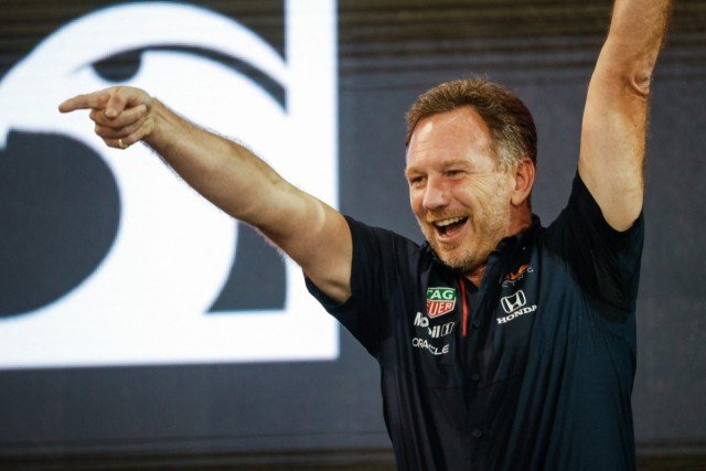 A Mercedes főnöke szerint hiányzik Horner a paddockból