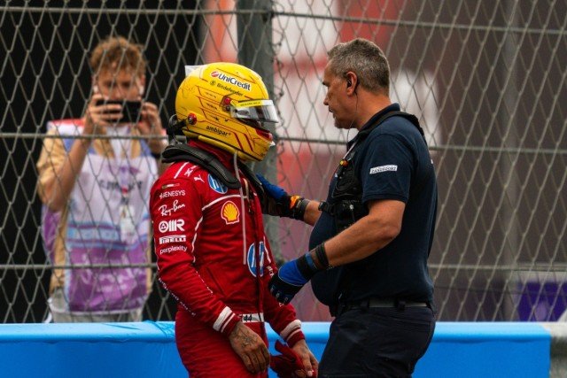  - „Már csak egy halvány reménysugár maradt Lewis Hamilton számára!"