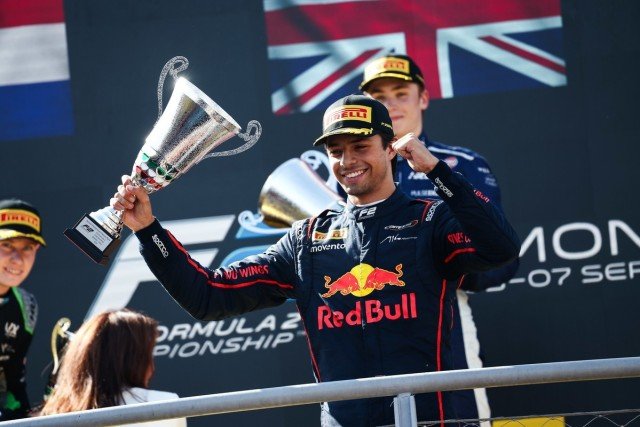 Meglepő bejelentés a Red Bull juniorjától – új bajnokságban folytatja pályafutását