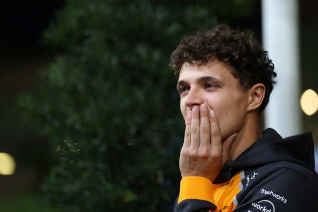  és  - Norris idegeit felőrölte a szingapúri kudarc – mi áll a McLaren pilótájának frusztrációja mögött?