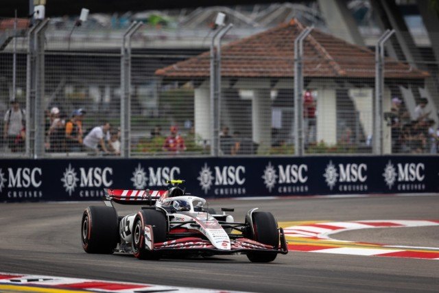  és  - Bearman folytatta pontszerző sorozatát ismeretlen terepen