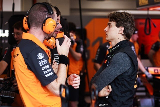  és  - 37, 57, 101 - három szám, ami remekül leírja, miért került nagy bajba a McLaren a Forma-1-ben