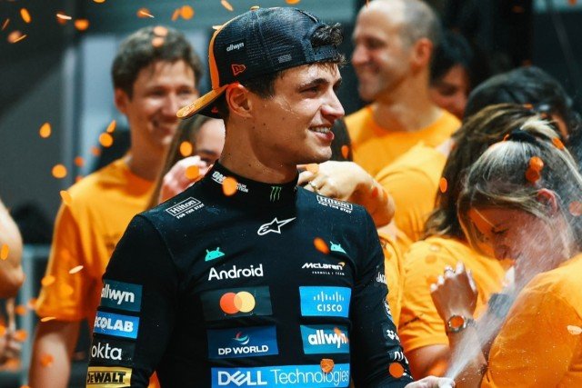 és - Norris történelmi McLaren-csúcs kapujában, miközben a bajnoki cím is elérhető közelségbe került