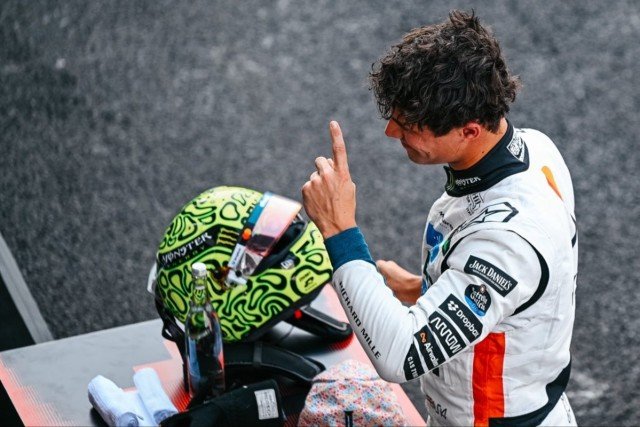  és  - Legutóbb a tavalyi mexikói időmérőn volt ekkora a különbség a McLaren versenyzői között - véletlen?