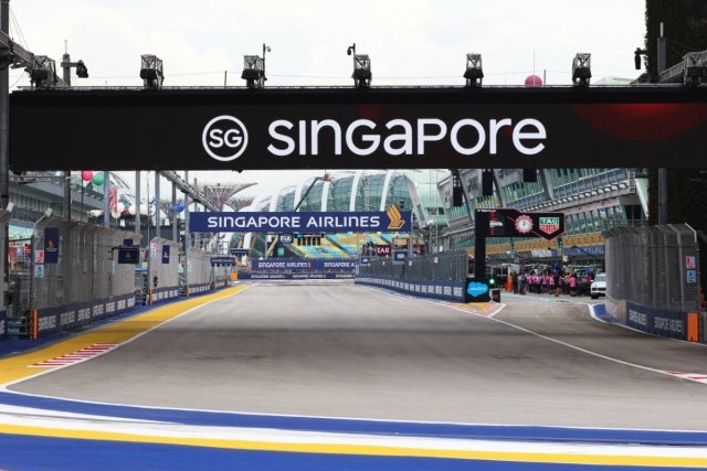 ÉLŐ F1-ES KÖZVETÍTÉS: Szingapúri Nagydíj - 3. szabadedzés (LIVE)