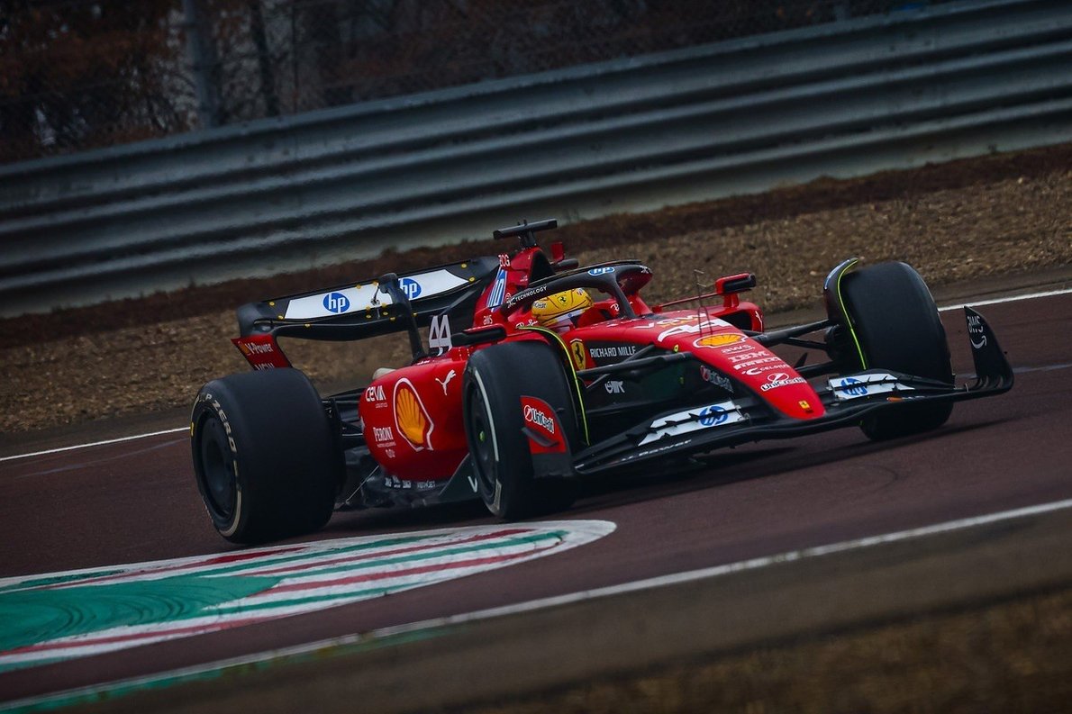  - Jön a Cadillac első igazi F1-es tesztje – egy Ferrarival: már mindkét csapat készülődik