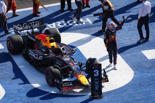  - A rajtszáma megváltoztatását fontolgatja Verstappen?
