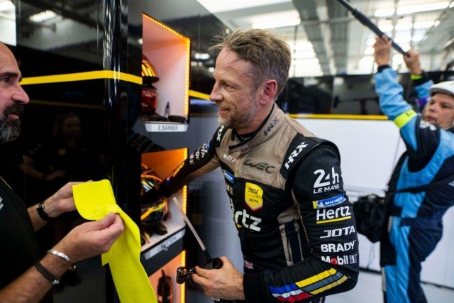 Button elmagyarázta, miért most hagyta abba a versenyzést