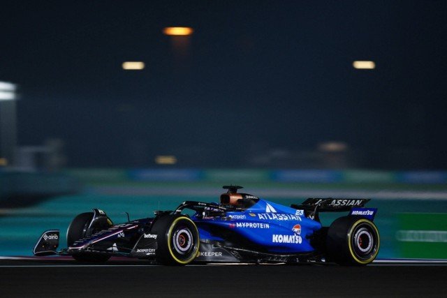  és  - Vakmerő beállítást választott a Williams, 1.8 másodpercet ugrottak a tavalyi évhez képest