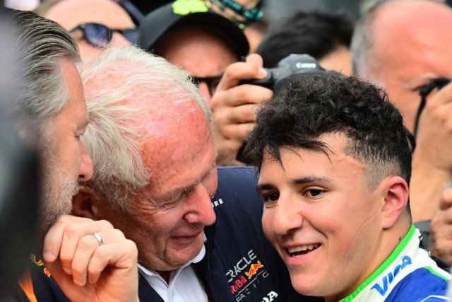  és  - Ötszörös fizetés és komoly feltételek - ezt a szerződést tette a Red Bull Isack Hadjar elé