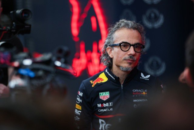  és  - Mekies is értetlenül állt a McLaren furcsa döntése előtt