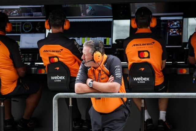  és  - Zak Brown kimondta, amit sokan csak gondolnak a Forma–1-ről