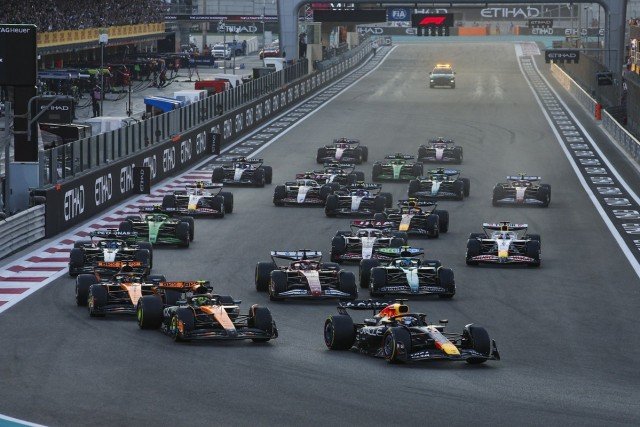 Megérkezett az F1 hivatalos 2026-os nevezési listája – meglepetésre a Sauber is szerepel rajta