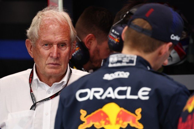 és - Megszólalt a távozása után Helmut Marko, majd rögtön kiosztotta a sajtót