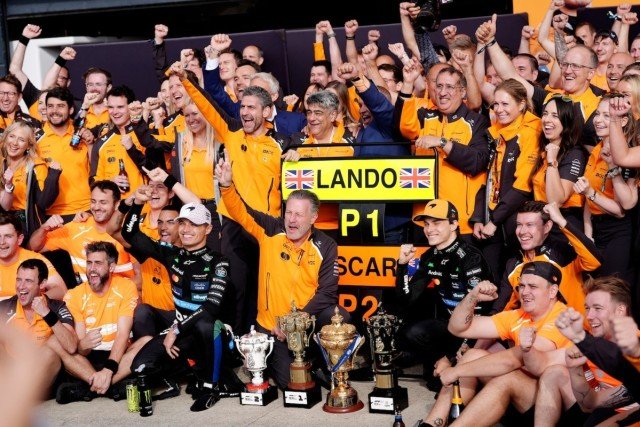  és  - F1: Zak Brown szerint Piastri ne bánkódjon a vb-cím miatt, inkább legyen büszke magára