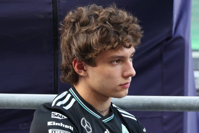  és  - Antonelli: "Hadd ne kelljen szó szerint idéznem, amit Max mondott a támadások után"