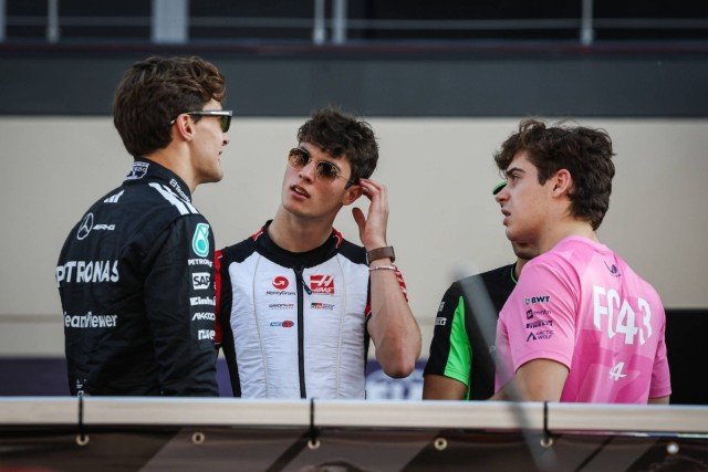  és  - Bearman a következő szezon indulásakor már megint hajszálnyira lesz az eltiltástól