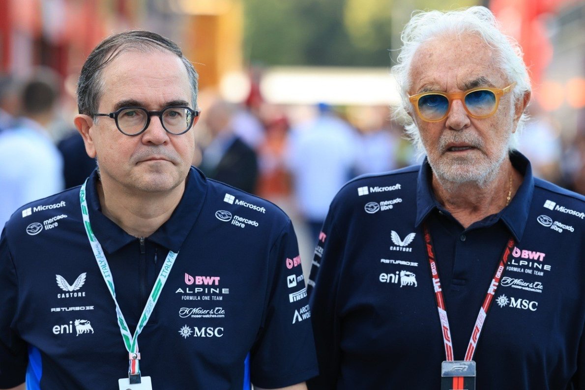  és  - Fontos bejelentést tett az Alpine a jövő évi pilótafelállással kapcsolatban!