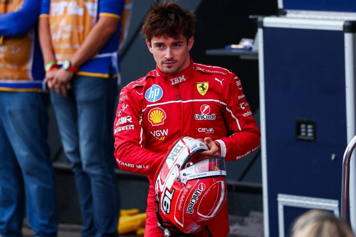  és  - Ezzel a három szóval reagált Leclerc Sainz dobogós helyezésére