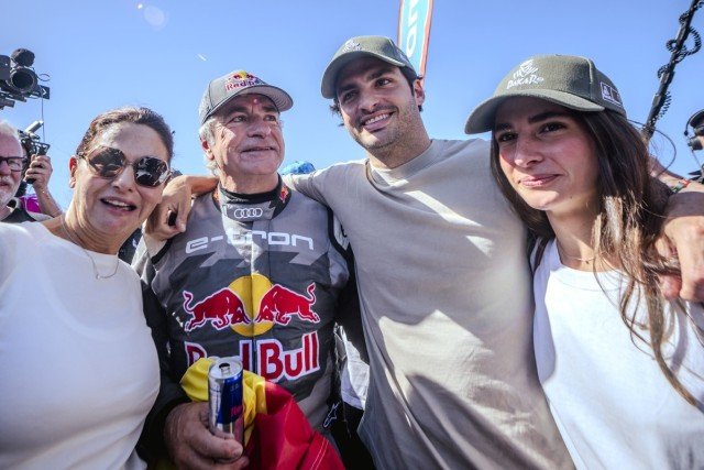  - Sainz érzelmes üzenetet küldött édesapjának az idei Dakar-rali előtt