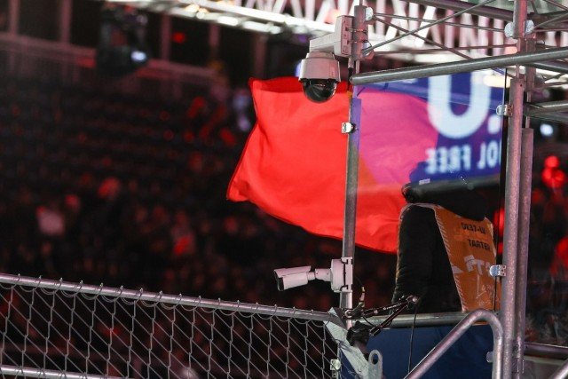  és  - Colapinto autója miatt állt le először az F1 2026-os tesztje Barcelonában