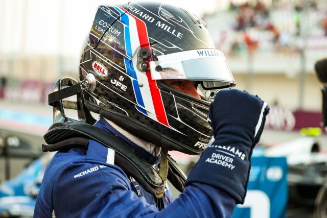 Elhagyja az F2-t a Williams juniorja és visszatér az Alpine-hoz (frissítve)