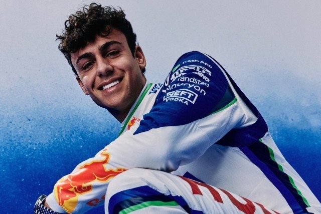  - Ez a „kis szupererő” jelenthet segítséget Lindbladnak az első F1-es idényében