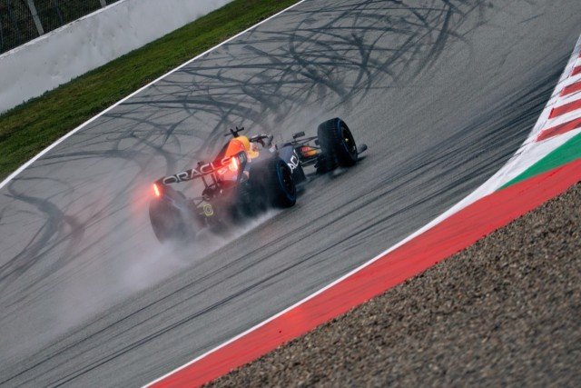  és  - Fellélegezhet a Red Bull: Megérkezett a mentőcsomag Verstappen számára