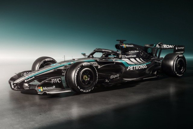 és - Itt a Mercedes 2026-os F1-es autója, amivel újra az élre törne a csapat (fotók)