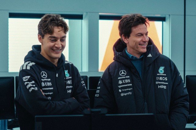 és - Russell megdöntötte a barcelonai teszt eddigi legjobb idejét