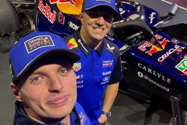  és  - Verstappen végre megkapta, amire évek óta vágyott a Red Bulltól!