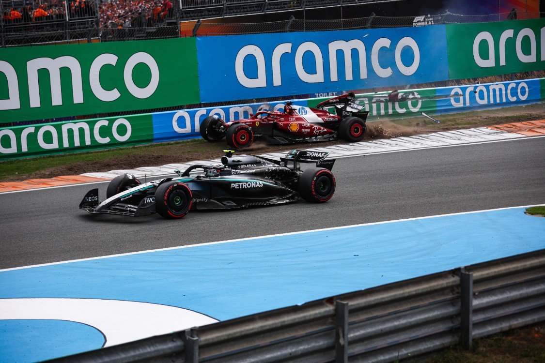  és  - „Az F4-ben látunk ilyen manővereket" - durva kritikát kapott a világbajnoktól a balesetet okozó F1-es fiatal