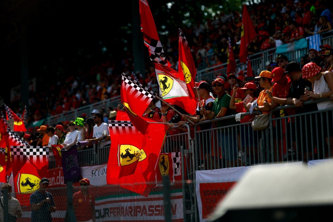  és  - Íme, a 2025-ös F1-es Olasz Nagydíj menetrendje - hátrányból indul a Ferrari!