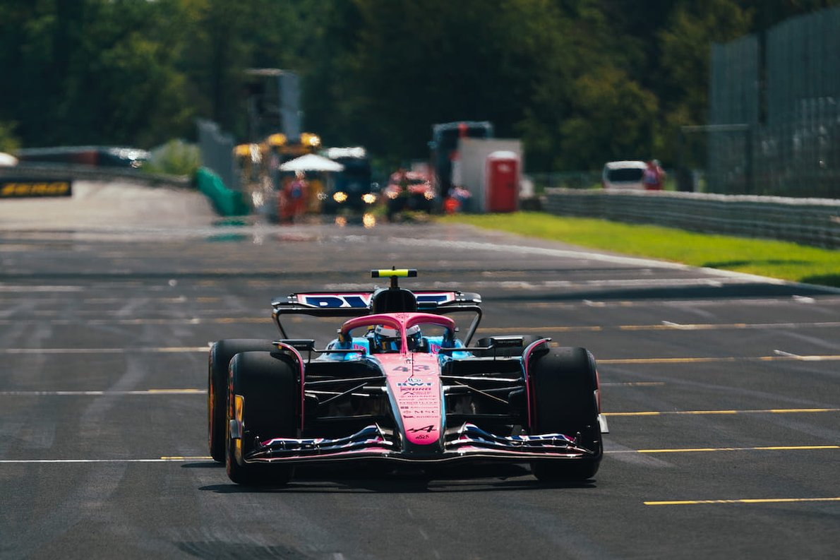  és  - Három pilóta közül kerülhet ki Gasly csapattársa az Alpine-nál