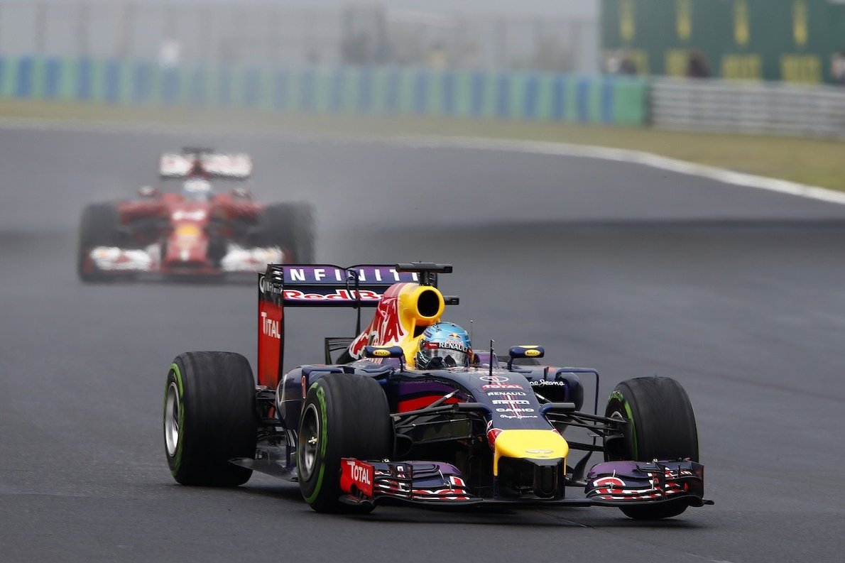  - Videón Vettel 360-as mentése a Magyar Nagydíj esős versenyéről