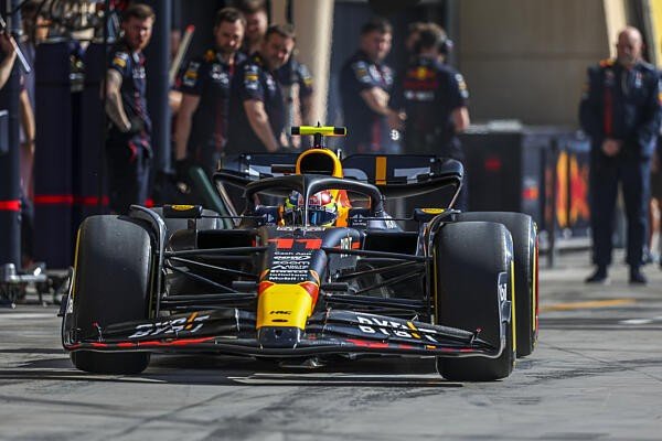  - Red Bull-szendvicsben Alonso is az élen a Bahreini Nagydíj első szabadedzésén