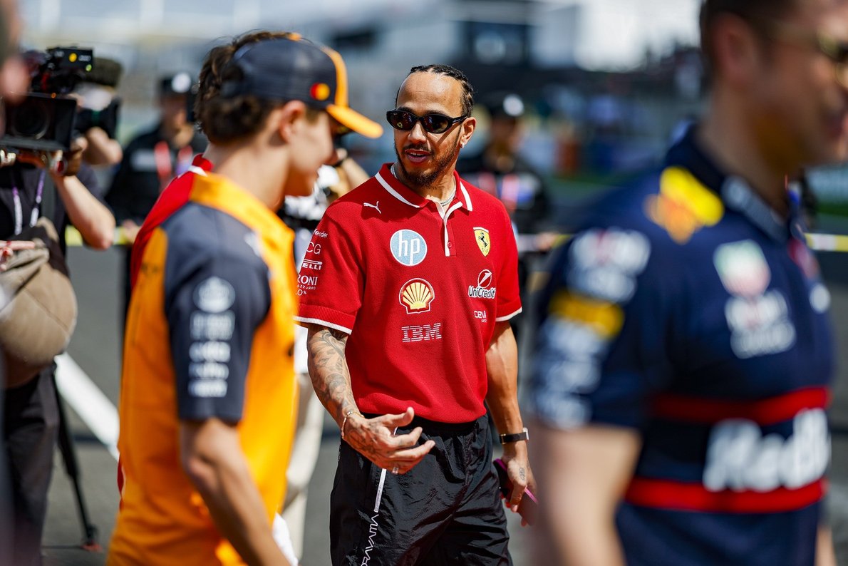  - A Ferrari „brutális" figyelmeztetést kapott Hamilton kapcsán