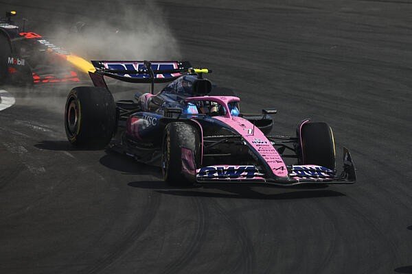 és - Súlyos büntetés a Kínai Nagydíj sprintfutamán történt baleset után