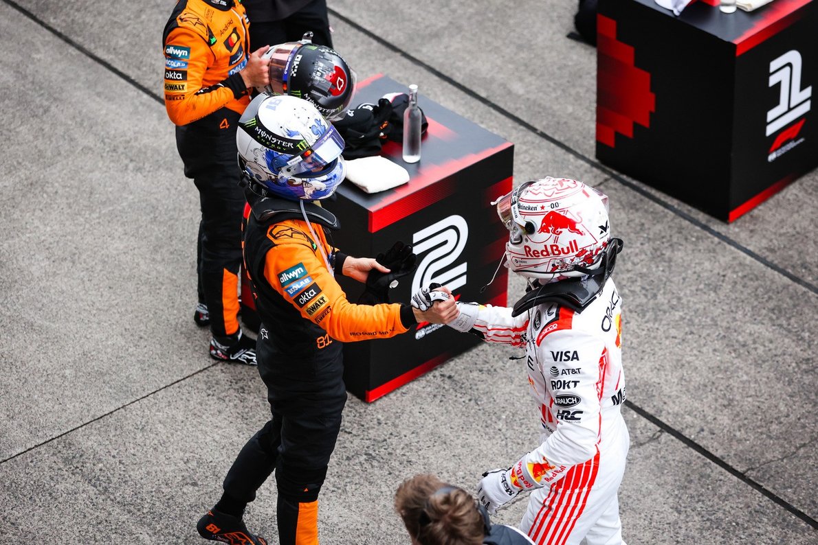 Szabályváltozás boríthatja a Red Bull és a McLaren párharcát