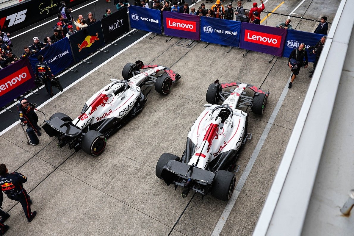 Meglepetést rejtett a Red Bull fehér festése Szuzukában