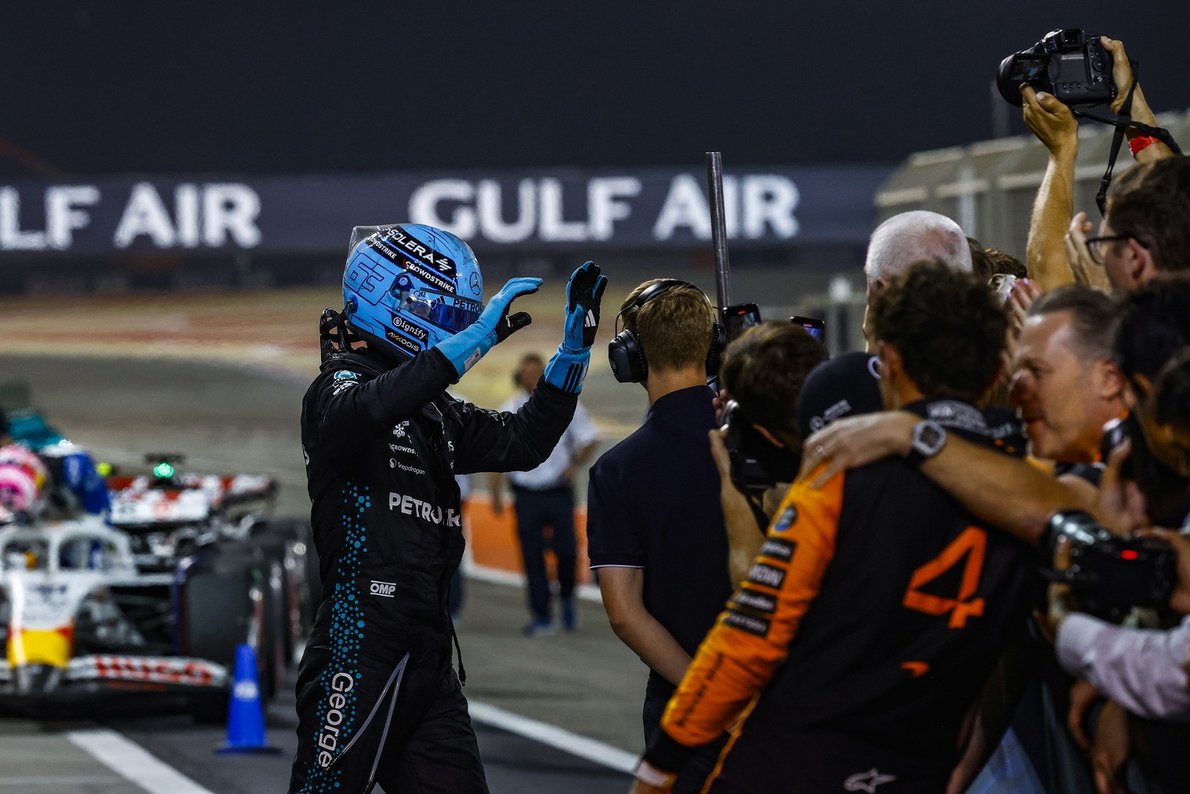  - Kiválóan teljesítő F1-es pilótáért aggódik a Sky Sports kommentátora