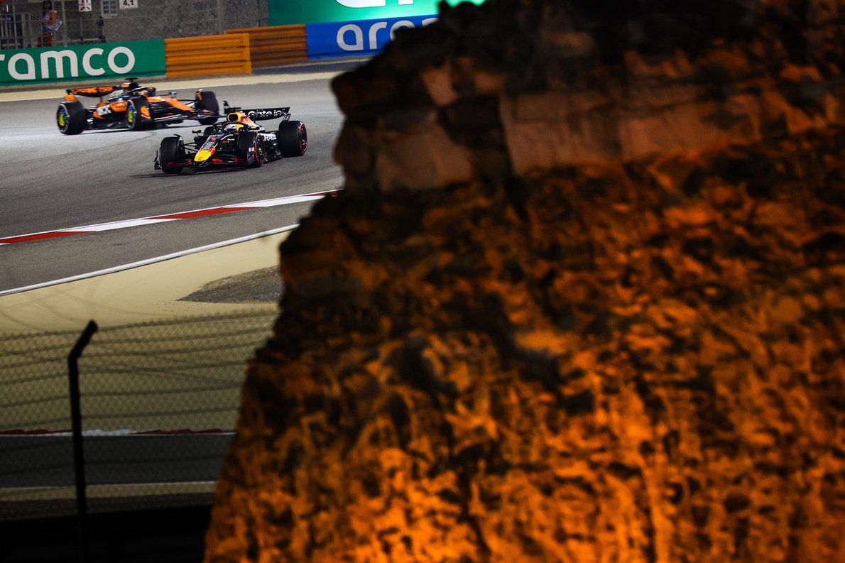  és  - Belháború okozhatja Max Verstappen csapatváltását az F1-ben – sajtóhír