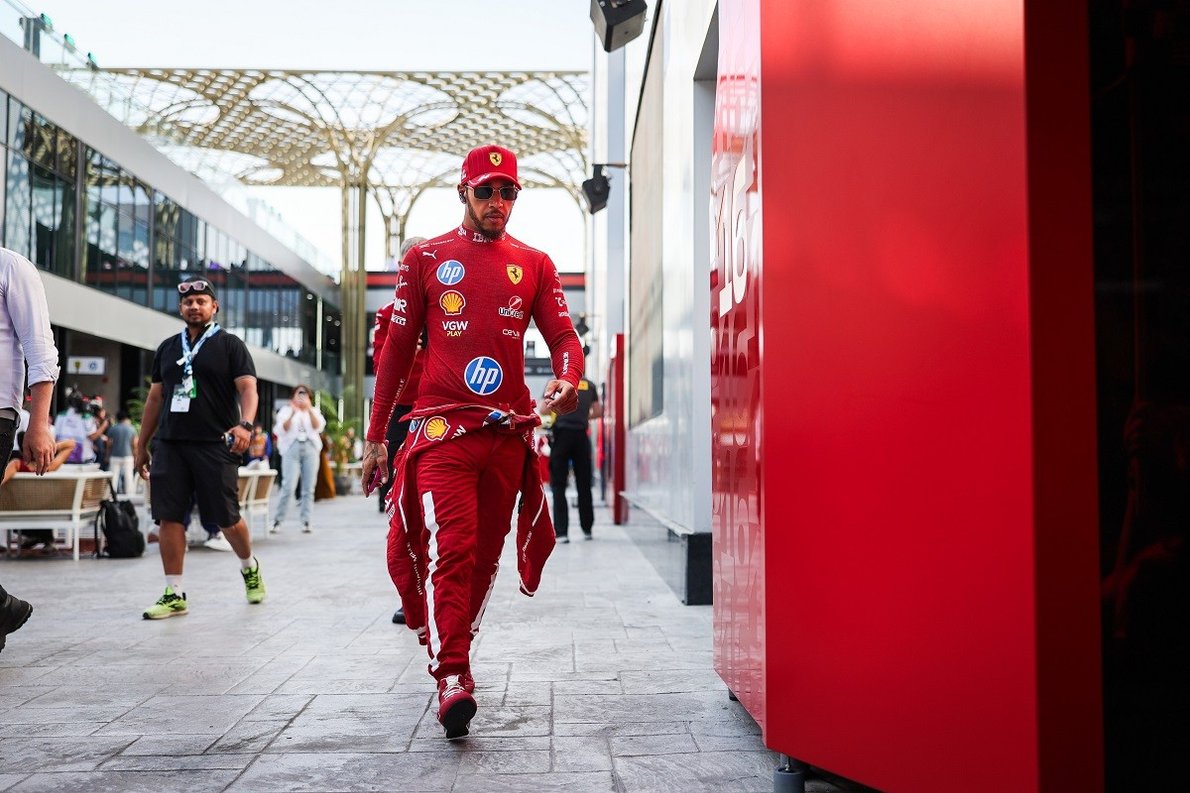  - Hamilton nem csak a pályán, az üzleti életben is nehéz időszakot él át