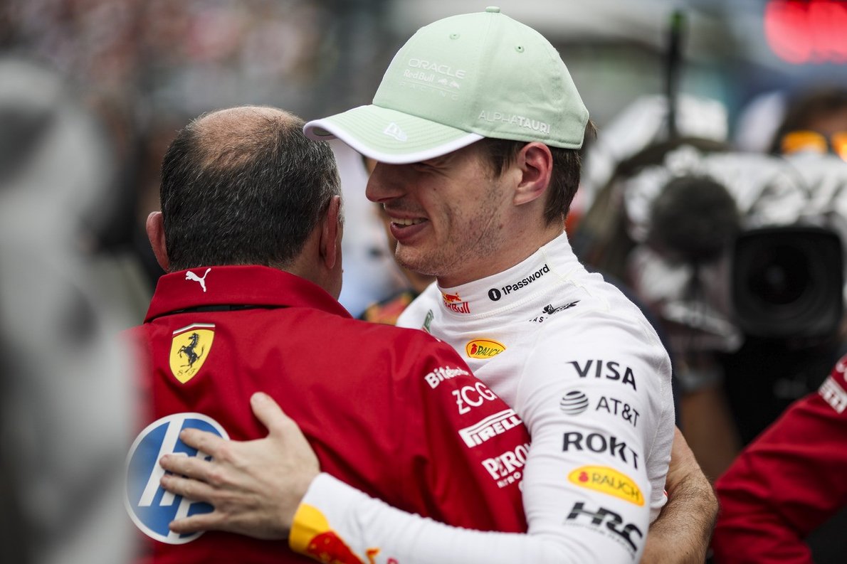  - Max Verstappen váratlanul a Ferrari volánja mögött tűnt fel egy németországi teszten