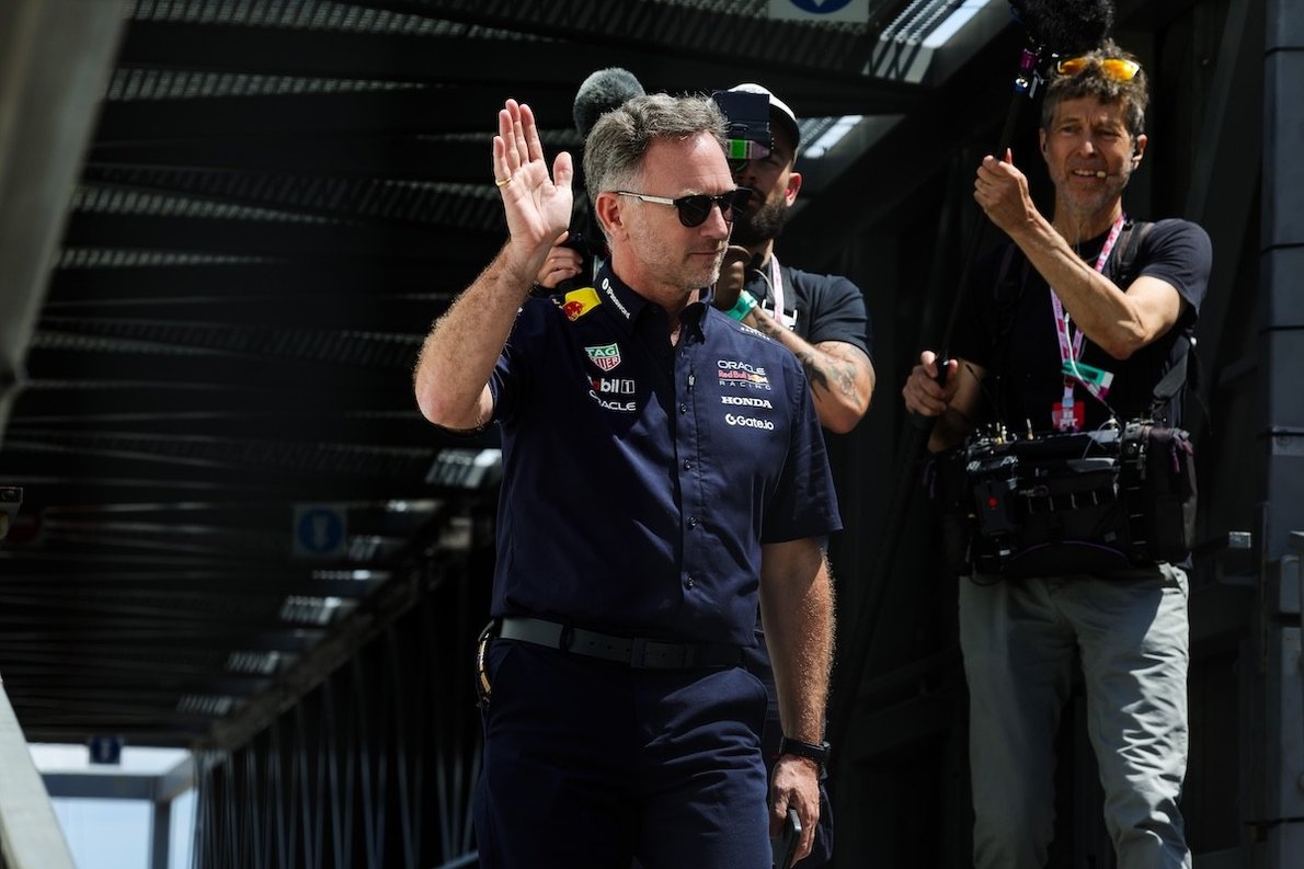 és - Drámai tisztogatás: Horner után bizalmasait is eltávolította a Red Bull!