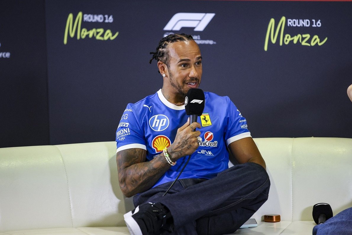  - Hamiltont "eléggé sokkolta" a büntetés, amivel a monzai hétvégének nekilát