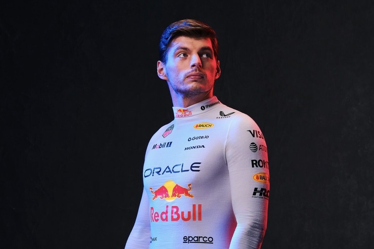 - Verstappen aludni küldi az F1 újoncokat